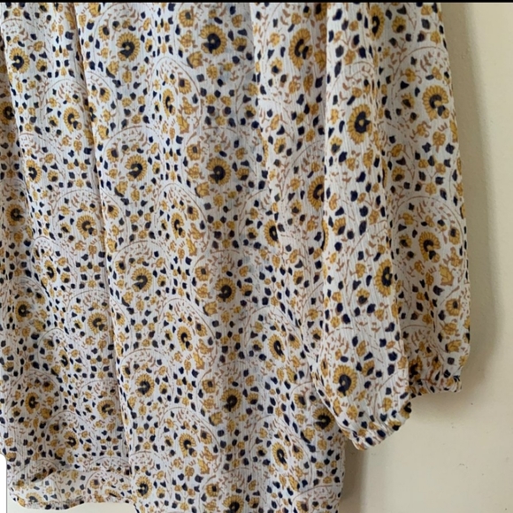 Lucky Boho Flowy Cream Blouse Yellow and Navy Blue Floral Print Size L - Picture 8 of 8